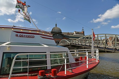 Europe, Germany, Hanseatic City of Hamburg, Altona, harbour, Elbe, Old Fish Auction Hall, built in