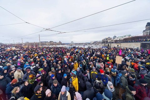 Several thousand people protested on Sunday in Dresden and elsewhere, against the AfD and in favour