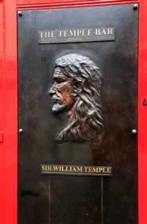 Sir William Temple plaque outside the Temple Bar pub, Dublin city centre, Ireland, Republic of