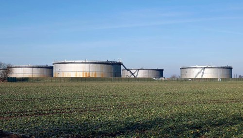 Tanks filled with crude oil at Ölhafen Rostock GmbH, EUROPORTS. The PCK refinery in Schwedt is