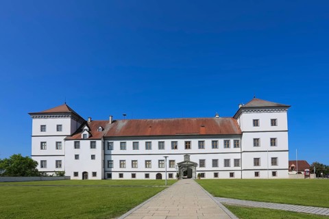 Meßkirch Castle, Castle of the Counts of Zimmern, Zimmern Castle, regular four-wing castle complex,