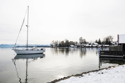 Boathouses with snow in winter, Tutzing, Lake Starnberg, Fünfseenland, Pfaffenwinkel, Upper