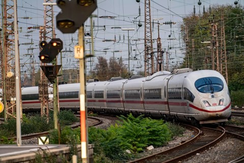 ICE train leaving the main station of Essen, North Rhine-Westphalia, Germany, Europe