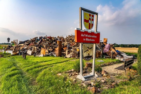 Flood at the Erft, at the end of the district Bliesheim, Erftstadt, the household rubbish was