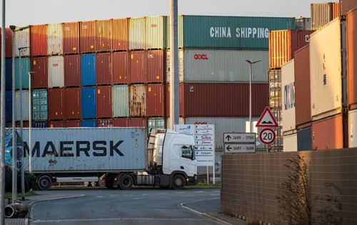Port of Duisburg Ruhrort, DeCeTe, Duisburger Container-Terminal, container loading, loading and