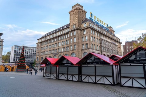 The Christmas market in Essen, Willy-Brandt-Platz on the shopping street Kettwiger Straße, partly
