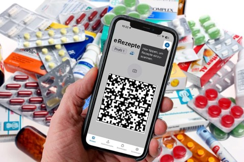 Symbolic image of an e-prescription, prescription issued by a doctor, with QR code, is scanned