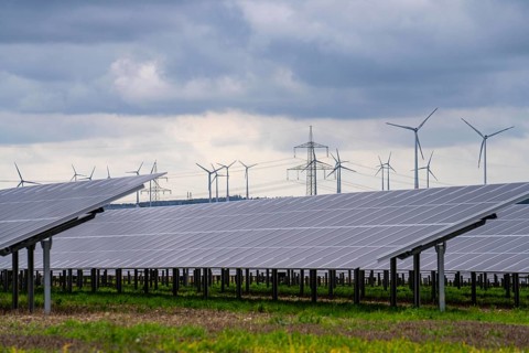 Wind farm and large-scale photovoltaic system, north-east of Bad Wünnenberg, near the village of