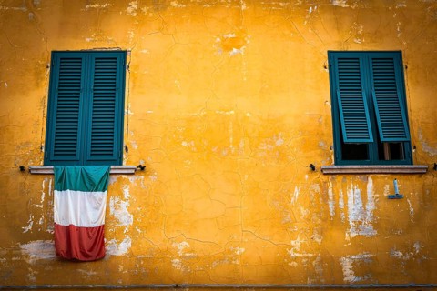 Italian flag, house, dilapidated, house wall, flag, Italy, Europe