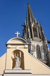 Sculpture of Christ at St John's Chapel, completely rebuilt in 1766, on the right a tower from St
