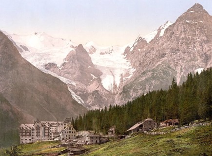 Hotel Trafoi, at the foot of the Ortler in the Trafoi Valley, a side valley of the Suldental in the