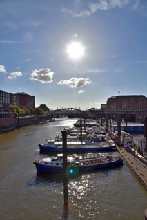 Europe, Germany, Hanseatic City of Hamburg, inland harbour, Speicherstadt, barges, backlight,