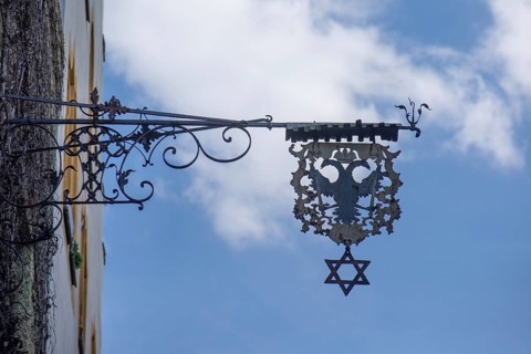 Nose sign of an inn, Kitzingen, Lower Franconia, Bavaria, Germany, Europe