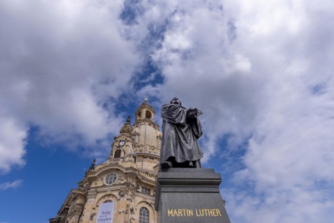 Martin Luther monument, behind it the Church of Our Lady, Dresden, Saxony, Germany, Europe