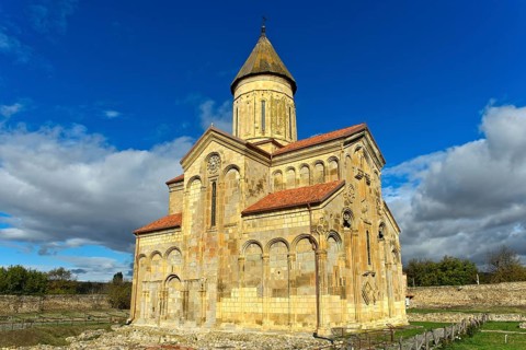 Three-aisled cross-domed church of Samtavisi, view from south-east, Georgia, Asia