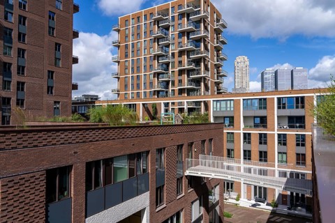 De Groene Kaap residential complex, in the Rotterdam Feijenoord district, on the Maashaven,