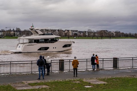 Flood of the Rhine near Düsseldorf, North Rhine-Westphalia, Germany, Europe