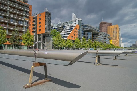 Disused seesaws, residential buildings, office buildings, Tilla-Durieux-Park, Potsdamer Platz,