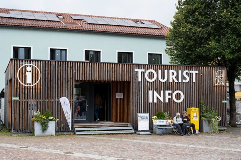 Tourist Information at Richard-Strauss-Paltz, Garmisch, Garmisch-Partenkirchen, Upper Bavaria,