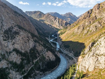 Mountain landscape with river in a narrow mountain valley in autumn, Little Naryn or Kichi-Naryn,