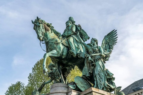 Kaiser Wilhelm I monument on Martin-Luther-Platz, state capital Düsseldorf, North Rhine-Westphalia,