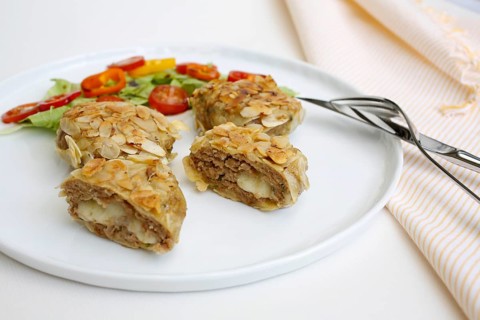 Swabian cuisine, meatballs wrapped in almonds, mixed minced meat, meatballs filled with cheese,