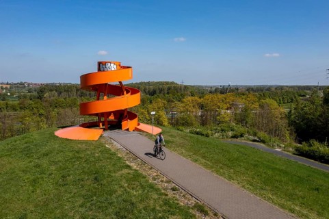 Halde Franz, Haldenzeichen, cycling in the Ruhr area, Halde Franz, Haldenzeichen, orange, snail