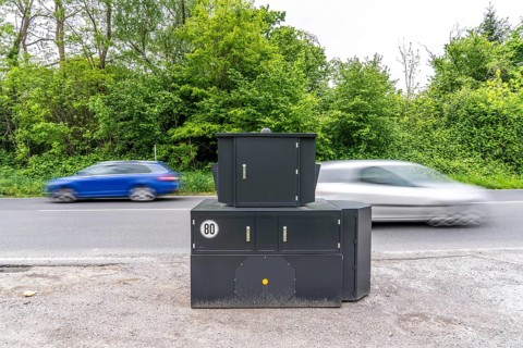 Semi-stationary speed camera on the B227, Hattinger Straße, used by the city of Gelsenkirchen,