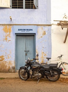 Street scene with motorbike, Matancherry, Jew Town, Cochin, Kerala, India, Asia