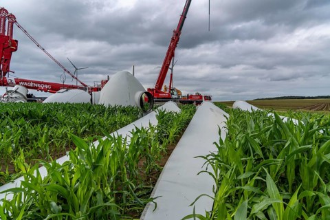 Repowering, dismantled Enercon E-58 wind turbine in a wind farm near Issum, 9 older wind turbines