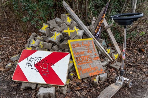 Camp of climate activists in the rest of the village of Lützerath, the last place to be excavated