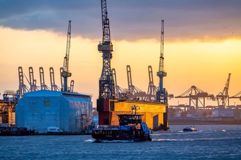 Port of Hamburg, view of the Blohm + Voss shipyard, Dock 11, evening, cranes of the container