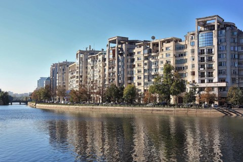 City centre, modern buildings, residential buildings, high-rise buildings at Bulevardul Unirii, at