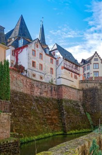 Old town houses above the Leukbach in Saarburg. Saarburg, Rhineland-Palatinate, Germany, Europe