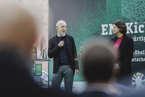 Bernd Neuendorf, President of the DFB, and Suliane Seifert, photographed at the kick-off event for