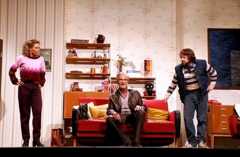 Citizens Lars Dietrich and Sabine Fürst at the photo rehearsal on Stasi, stress and stumbling