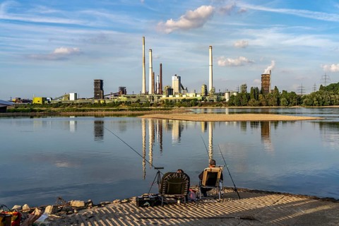 Industrial backdrop of the ThyssenKrupp Steel steelworks in Bruckhausen, on the Rhine, Schwelgern