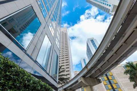 Miami, luxury condominiums located near city financial center, Biscayne Bay and South Beach