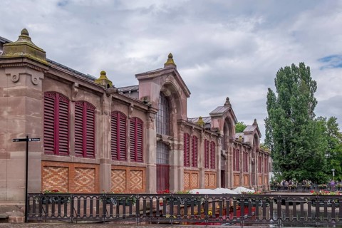 Market hall Marché couvert on the canal, La Petite Venise district, Little Venice, Old Town,