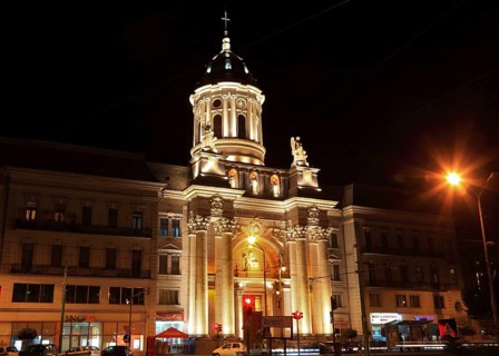 Romania, Banat, city of Arad, city centre, Minorite Church, Roman Catholic Cathedral at night,