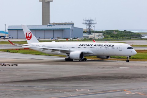 An Airbus A350-900 aircraft of JAL Japan Airlines with the registration JA14XJ at Okinawa Airport