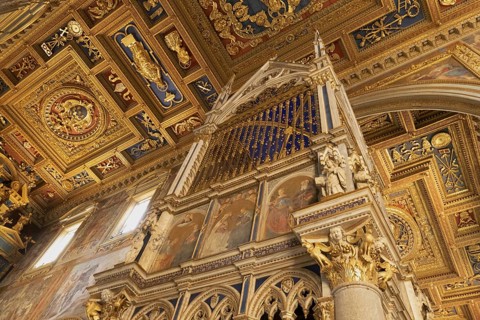 Transept with ciborium and papal altar, Lateran Basilica, Basilica San Giovanni in Laterano,