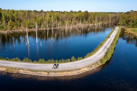 Whitsun lake in the Kirchheller Heide, near the HeidhofWhitsun lake in the Kirchheller Heide, near