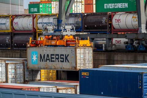 Port of Duisburg Ruhrort, Container freighter being loaded and unloaded at DeCeTe, Duisburg