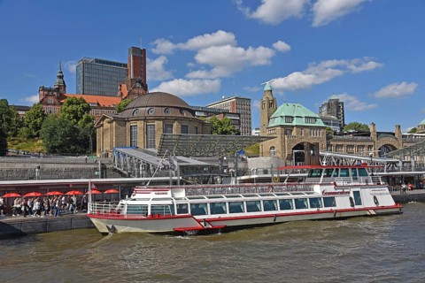 Europe, Germany, Hanseatic City of Hamburg, Harbour, Elbe, An den St. Pauli Landungsbrücken,