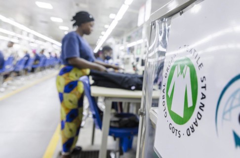 BENIN TEXTILE CORPORATION BENIN, GOTS Standard, Seamstresses in a textile factory in the industrial