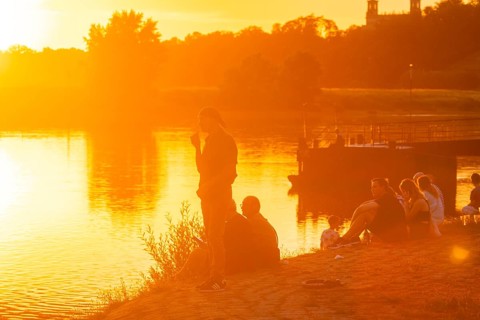 Summer evening at the Blue Wonder on the Elbe, Dresden Loschwitz, Dresden, Saxony, Germany, Europe