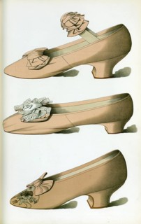 Shoe fashion in 1900, women's shoes, heliotrope satin shoe with bow of the same material covering