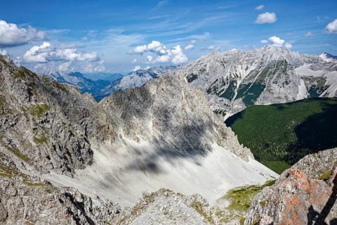 At the Hafelekar, view from the Karwendelblick of the Innsbruck Nordkette to the Karwendel