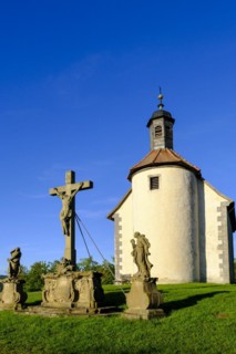 Gangolf Chapel, with crucifixion group, Fladungen, Rhön, Bavarian Rhön, Rhön, Lower Franconia,